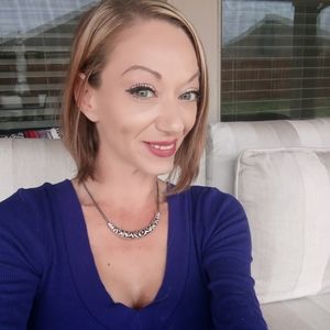 Meet your Posher, Corrie